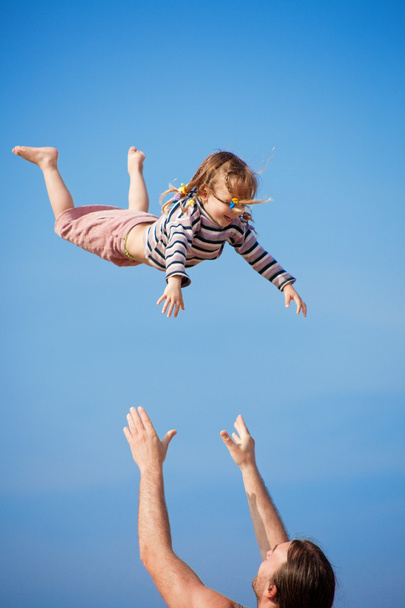 Flying child - Foto, afbeelding