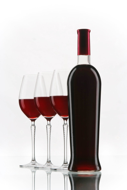 Wine elegant bottle and glasses - Fotoğraf, Görsel