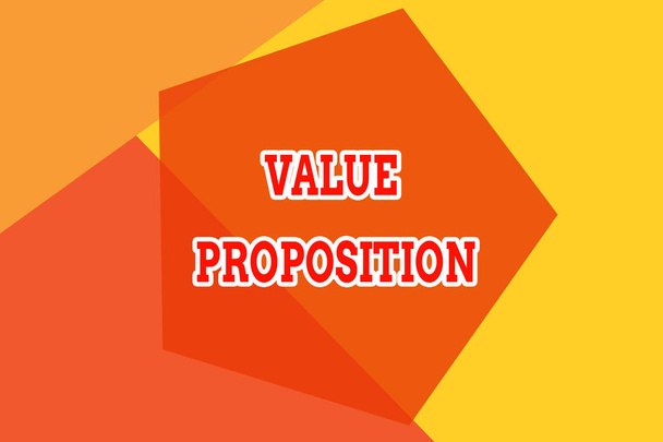 Fogalmi kézzel írásban mutatja Value Proposition. Üzleti fotó bemutató funkció célja, hogy a cég vagy termék vonzó geometriai tervezőkártya alkalmazható plakátok banner. - Fotó, kép