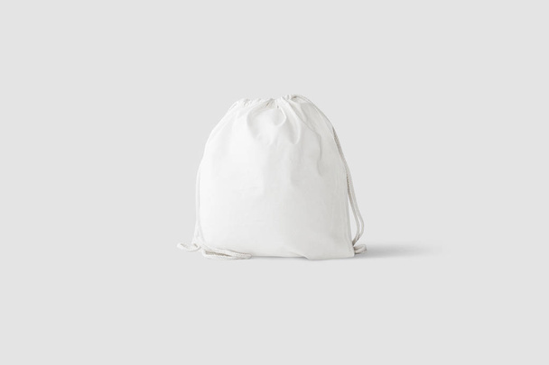 Sac fourre-tout Toile tissu tissu shopping Sack Maquette gabarit vierge isolé sur fond blanc.
 - Photo, image