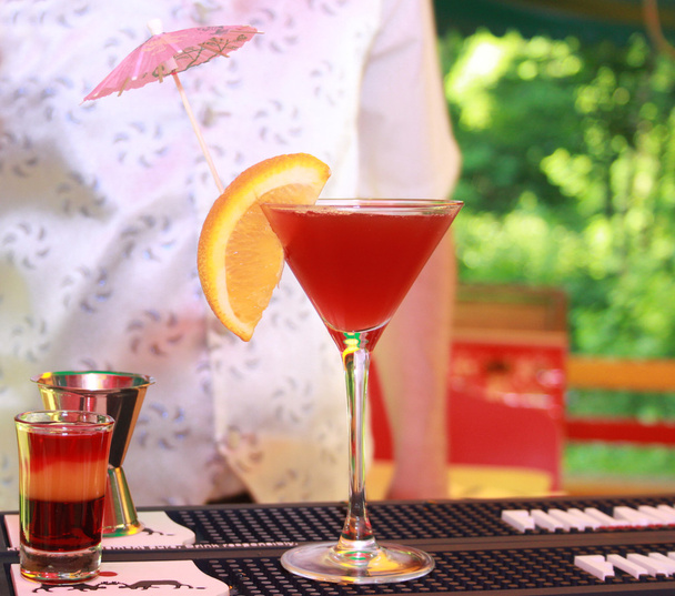 Cocktail im Martini-Glas - Foto, Bild