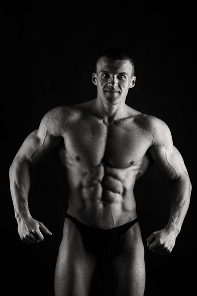 bodybuilding body black and white - Photo, image