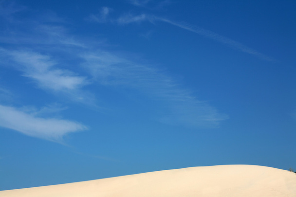 dunas de areia e céu
 - Foto, Imagem
