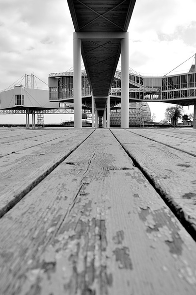 Schwarz-weiße Brücke - Foto, Bild