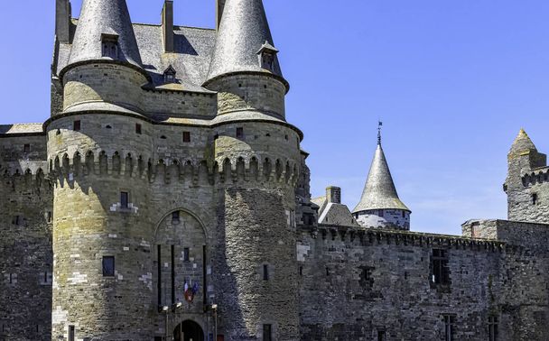 Chateau de Vitre - castillo medieval en la ciudad de Vitr, Bretaña, Francia en 1 Junio 2019
 - Foto, Imagen