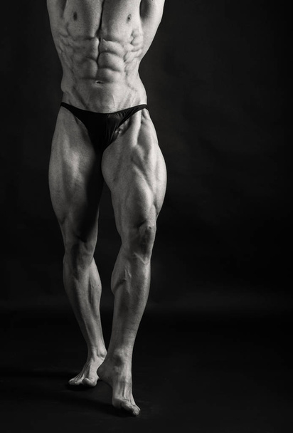 mužské zobrazeno svaly - Fotografie, Obrázek