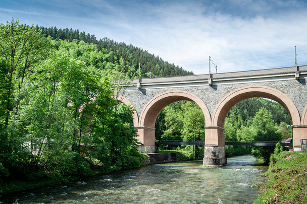 Viaduct kohteessa Ala-Itävalta
 - Valokuva, kuva