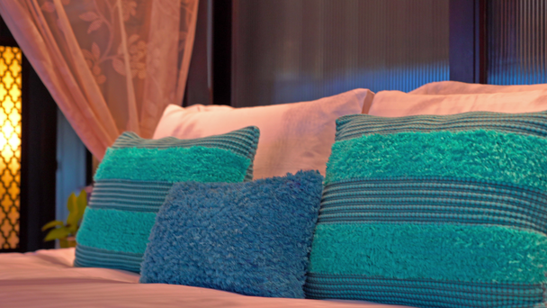 felvétel luxus hálószoba üdülőszállodában - Felvétel, videó