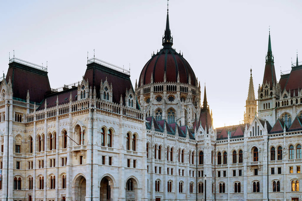 The Hungarian Parliament Building in Budapest - Foto, imagen