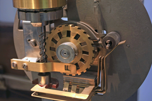 vista de primer plano de un motor mecánico
 - Foto, Imagen
