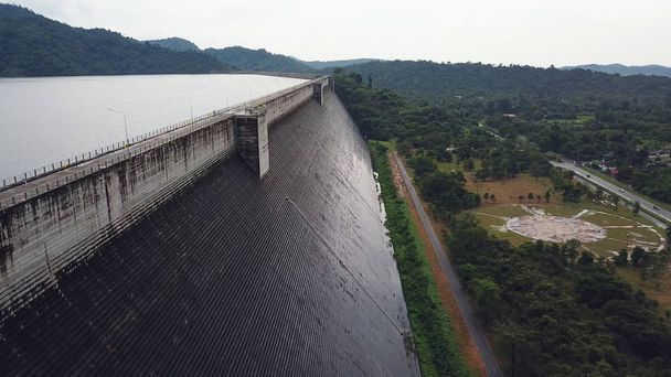 クン・ダン・プラカン・チョン・ダム in ナコン・ナヨク, タイ - 写真・画像