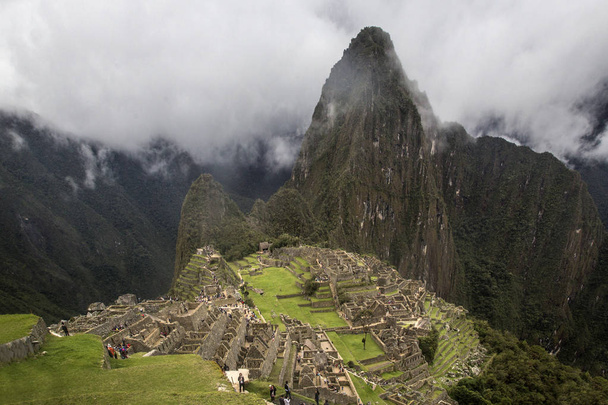Machu Picchu.
 - Foto, imagen