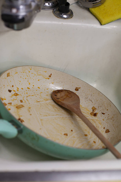 брудний посуд
 - Фото, зображення