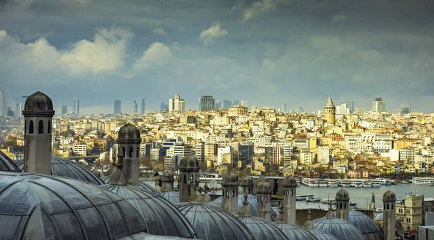 Kilátás Suleymaniye mosque Bosphorus Istanbul - Fotó, kép