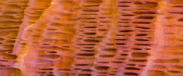 Rocas del desierto de fondo de arenisca multicolor. Cañón de color es una formación rocosa en el sur de Sinaí (Egipto) península
.  - Foto, Imagen