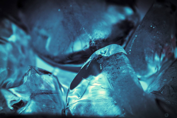  broken pieces of ice, close-up  - Foto, immagini