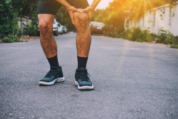 Muži s bolestí kolena při běhání - Fotografie, Obrázek