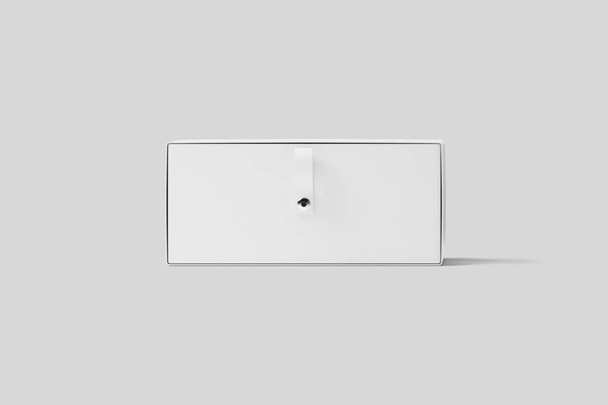 Раздвижная коробка из картона с выдвижной лентой на светло-серой задней панели.
 - Фото, изображение