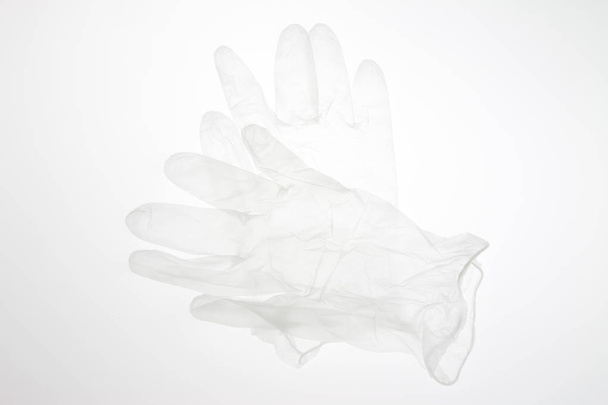 guantes de látex sobre fondo blanco - Foto, Imagen