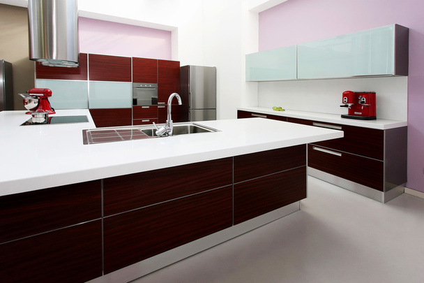 Purple kitchen counter - Фото, изображение