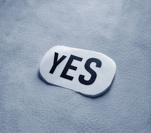 Cierre de una etiqueta Yes en papel - Yes Tag Paper
 - Foto, imagen