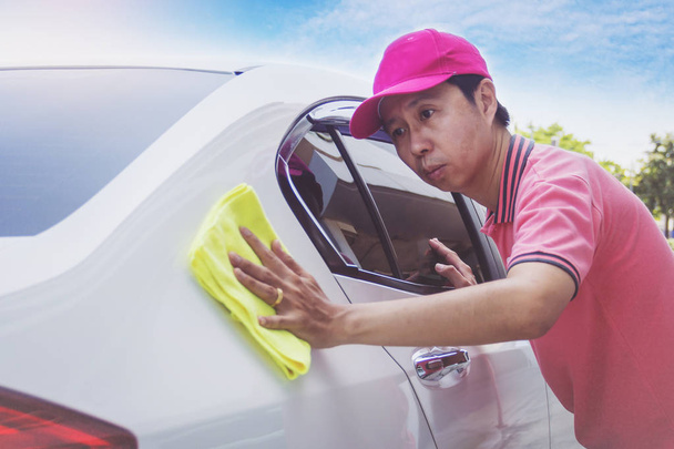 Kocsi szolgáltatás személyzet takarítás autó-val mikroszálas ruhaanyag - Fotó, kép