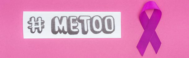 panoramic shot of purple awareness ribbon near hashtag me too on paper isolated on pink - Foto, immagini