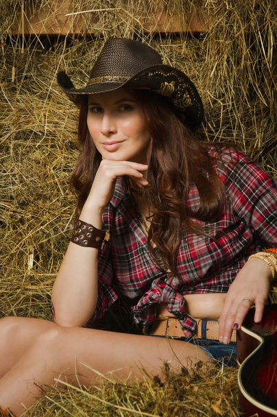 Country girl with guitar - Φωτογραφία, εικόνα