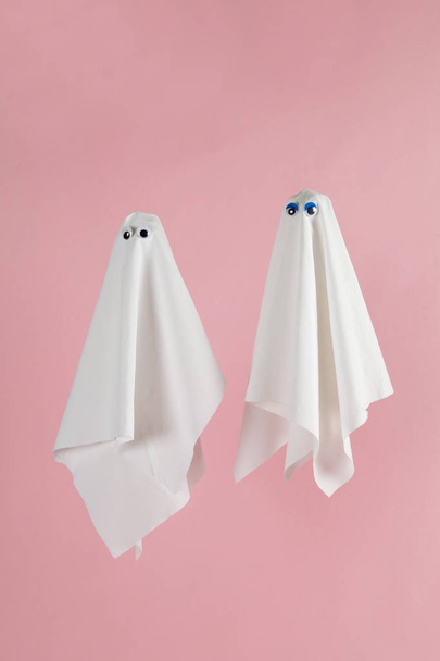 Couple ghost back pink - Foto, Bild
