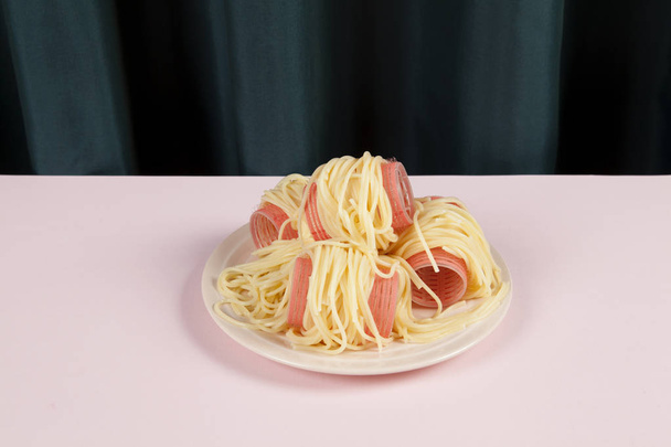 занавес и спагетти bigoudis
 - Фото, изображение