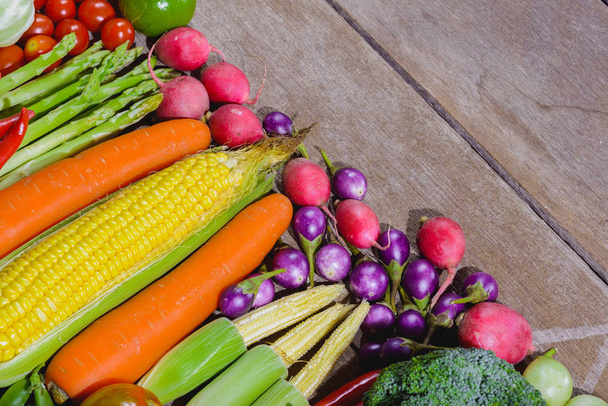Taze gıdaların backgroud lezzetli ve sağlıklı varis sebzeler o - Fotoğraf, Görsel