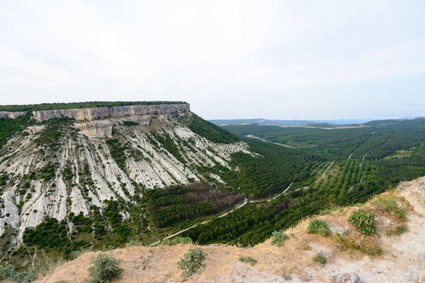 Canyon Chufut-Kale. Crimea. Bakhchisarai - Foto, afbeelding