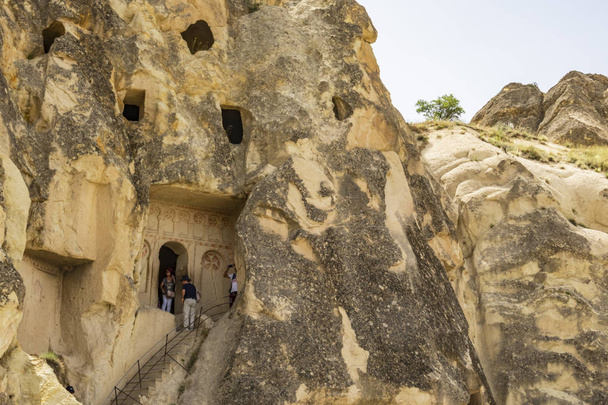 Goreme, Nevsehir, Turcja-29 maja 2019. jeden z zabytków światowego dziedzictwa UNESCO, skansen w Göreme jest niezbędnym przystanka na każdym szlaku Kapadocji. Widok ogólny z skansenu w Göreme. - Zdjęcie, obraz
