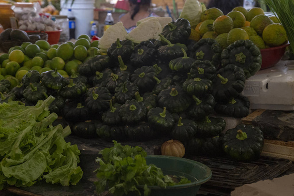 citrouilles, fruits et légumes en Querétaro, le Mexique
 - Photo, image
