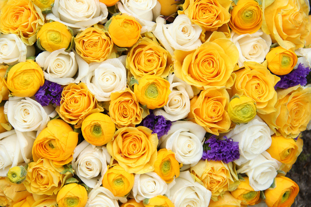 žluté a bílé svatební květiny - Fotografie, Obrázek