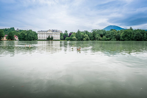 Palacio de Schloss Leopoldskron en Salzburgo, Austria
. - Foto, Imagen