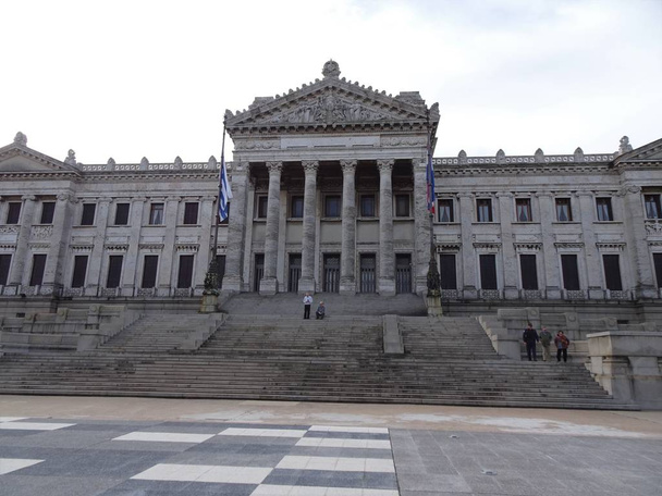 Het wetgevende paleis is de zetel van de wetgevende macht van Uruguay. - Foto, afbeelding