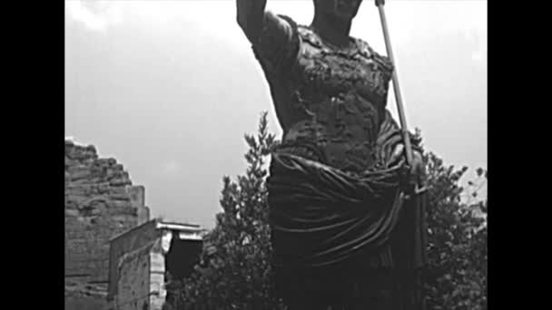 statue d'archives de César Auguste à Rome
 - Séquence, vidéo
