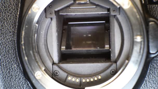 Közelkép DSLR tükör alacsony zársebesség látható érzékelővel  - Felvétel, videó