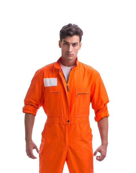 Prisionero en bata naranja aislado sobre fondo blanco - Foto, imagen