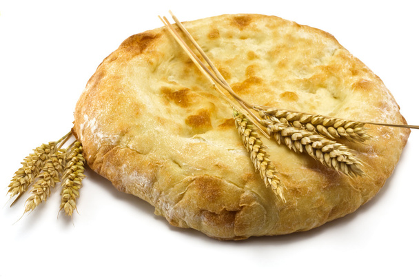 pita bread and spikelets - Fotografie, Obrázek