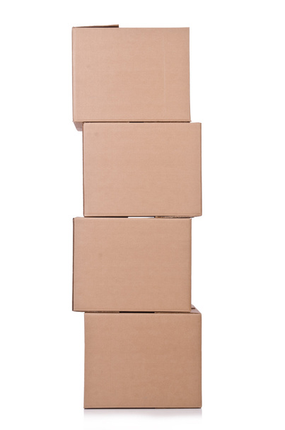 Karton dobozok elszigetelt fehér background - Fotó, kép