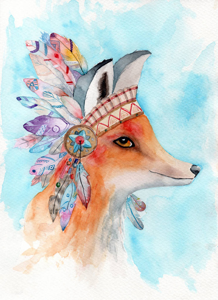 Akvarell illusztráció egy piros róka a toll színes törzsi koronát a kék háttér - Fotó, kép