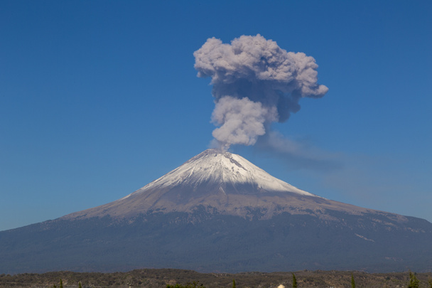 Aktiivinen Popocatepetl tulivuori Meksikossa, fumaroli - Valokuva, kuva