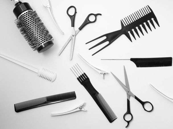 un conjunto de herramientas para peluquero
 - Foto, Imagen