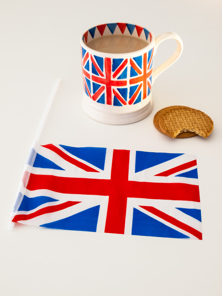Британський прапор з чаєм і печивом - Фото, зображення