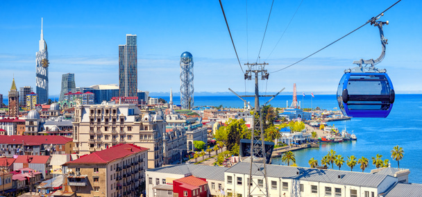 Batumi, Georgia, vista panorámica del horizonte y el puerto
 - Foto, Imagen