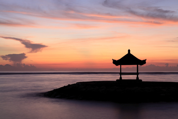 Amanecer en Sanur, Bali
 - Foto, Imagen