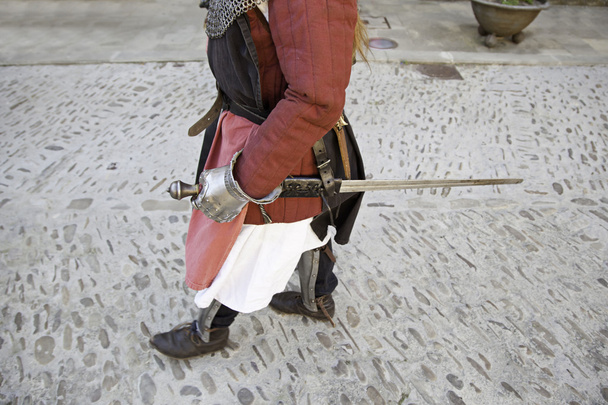 caballero medieval con espada - Foto, Imagen