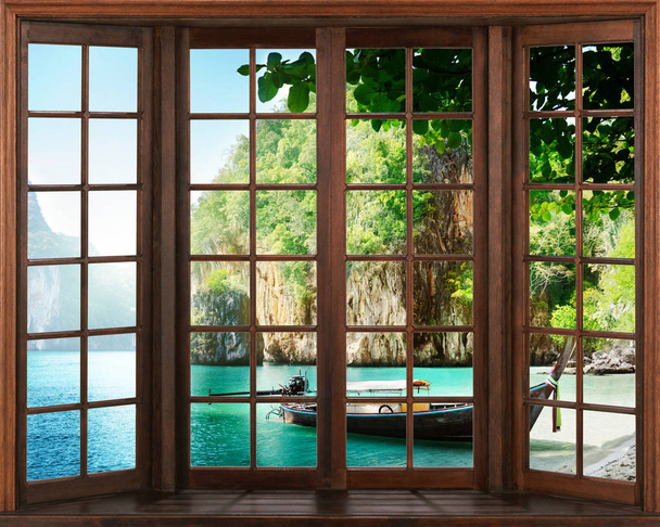 Blick aus dem Fenster. Silhouetten des Fensters mit einem Vorhang, Hintergrund mit Flussblick - Foto, Bild